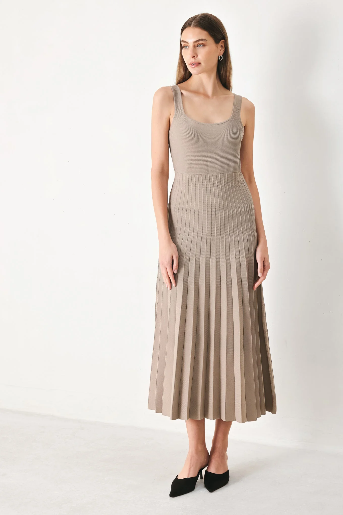 SWEATER KNIT MIDI DRESS WITH PLEATED SKIRT